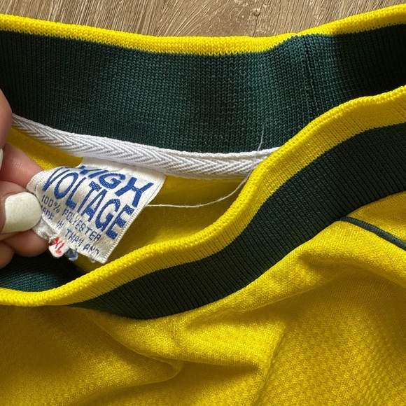 Men’s Vintage Brazil #8 Soccer Jersey High Voltage Brand - Picture 4 of 6